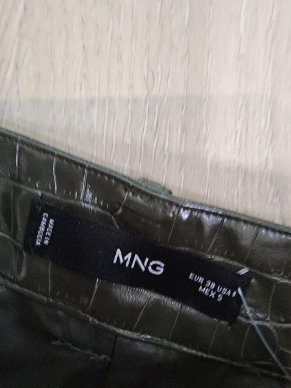 Mango Black Faux Croc Mini Skirt - Picture 2 of 2